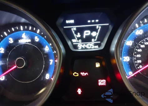 2014 Hyundai Elantra Se z USA, uszkodzony, nr VIN 5NPDH4AE9EH545801